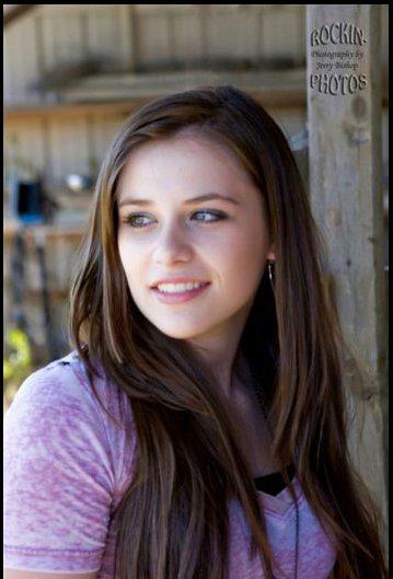 How Old Is Caitlin Beadles Wikipedia